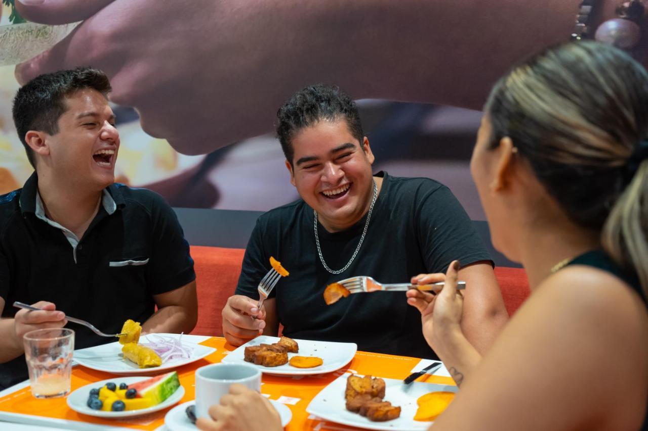Ibis Trujillo Hotell Eksteriør bilde
